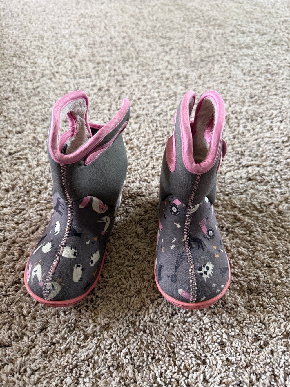 Girls baby bogs size 8